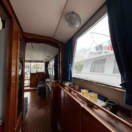 Botel Admiral 18s Sea Panther Yacht,malta *