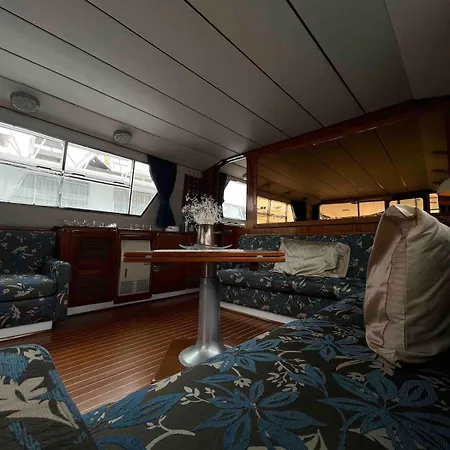 Admiral 18s Sea Panther Yacht,malta Botel